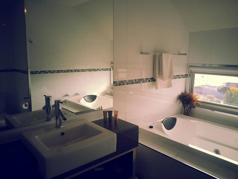 104 On Merri Apartments - Tourism Canberra 25