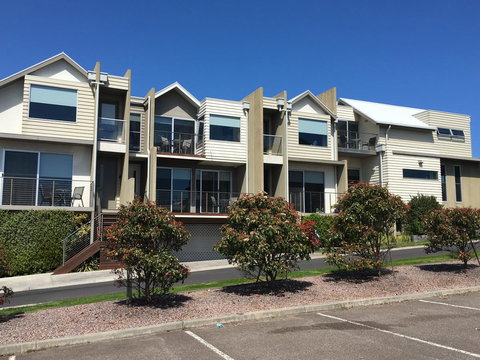 104 On Merri Apartments - Tourism Canberra 1