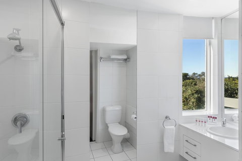 Ramada By Wyndham Marcoola Beach - Tourism Canberra 14