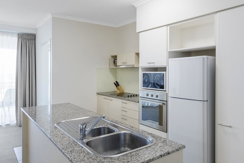 Ramada By Wyndham Marcoola Beach - Tourism Canberra 9