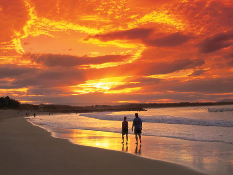 La Mer Sunshine Beachfront - Tourism Canberra 12