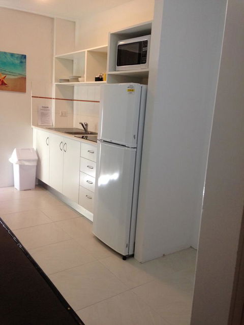 Chez Noosa Resort Motel - Tourism Canberra 0