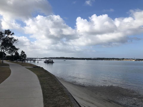 Bribie Island Hotel - Tourism Canberra 5