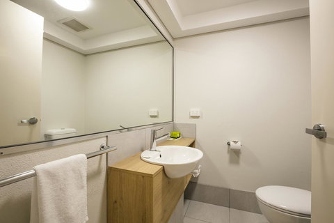 Nightcap At Kawana Waters Hotel - Tourism Canberra 32