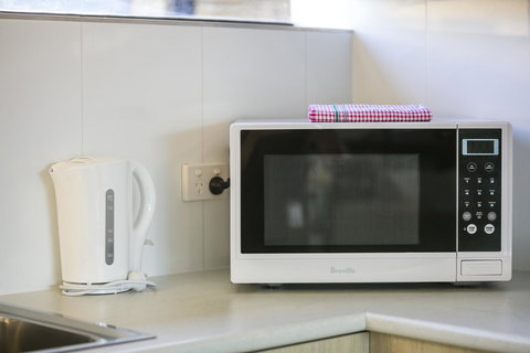 Nightcap At Kawana Waters Hotel - Tourism Canberra 37