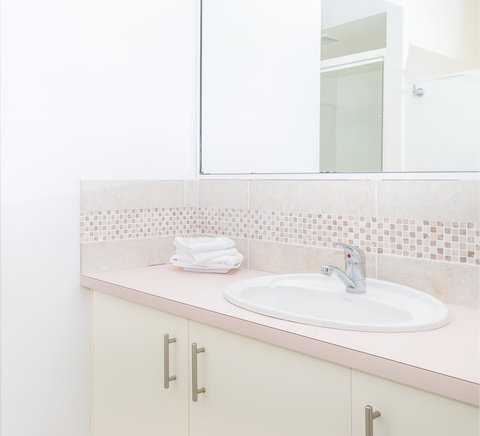 Noosa Hill Resort - Tourism Canberra 38