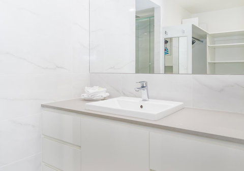 Noosa Hill Resort - Tourism Canberra 24