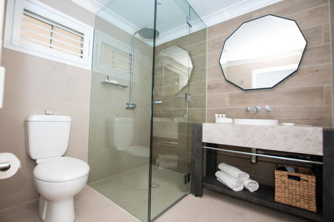Mercure Clear Mountain Lodge - Tourism Canberra 9