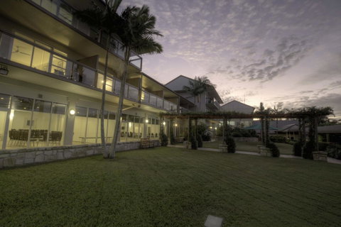 Mercure Clear Mountain Lodge - Tourism Canberra 14