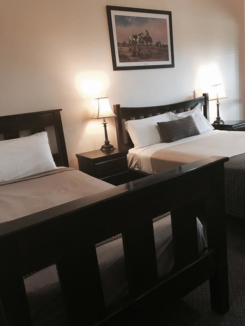 The Bearded Dragon Boutique Hotel - Tourism Canberra 29