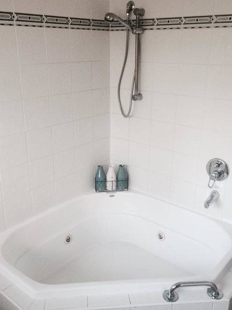 The Bearded Dragon Boutique Hotel - Tourism Canberra 43