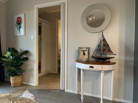 Bed & Breakfast 1 Bedroom Guest House - Tourism Canberra 8