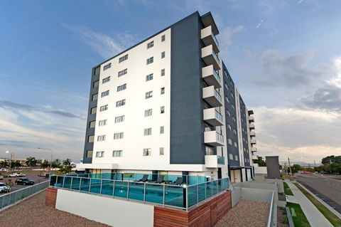 Allure Hotel & Apartments - Tourism Canberra 1