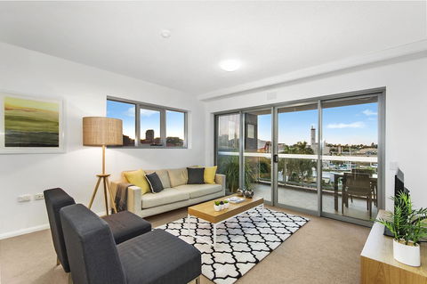 Allure Hotel & Apartments - Tourism Canberra 4
