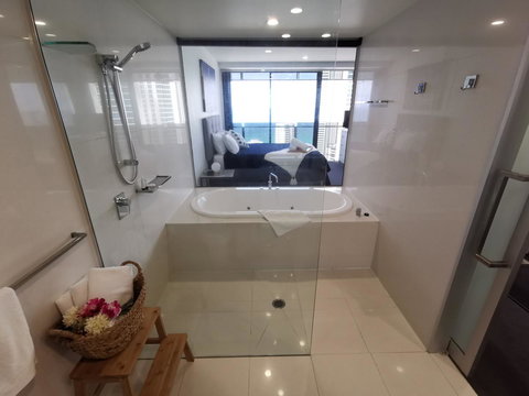 Circle Luxury Holidays - Tourism Canberra 11