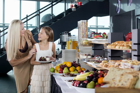 Q1 Resort & Spa - Official - Tourism Canberra 21
