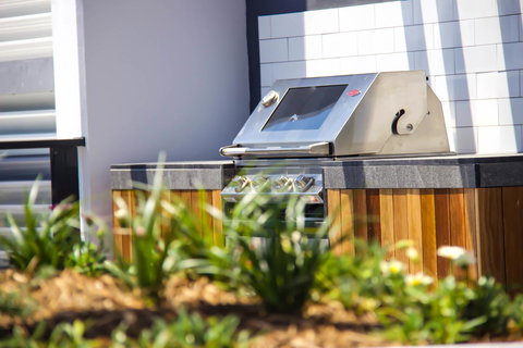 Synergy Broadbeach - Official - Tourism Canberra 13