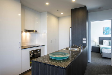 Synergy Broadbeach - Official - Tourism Canberra 1