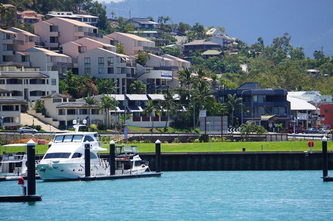 Airlie Seaview Apartments - Tourism Canberra 9