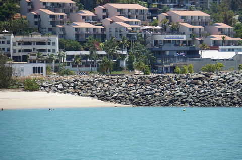 Airlie Seaview Apartments - Tourism Canberra 1