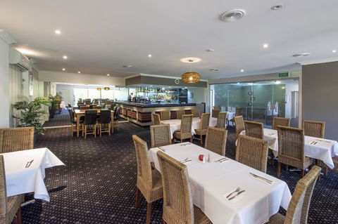 Comfort Inn Grammar View - Tourism Canberra 6