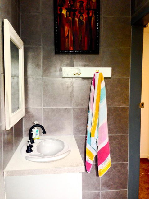 XYL Pets Friendly Seaside Boutique Guesthouse - Tourism Canberra 4