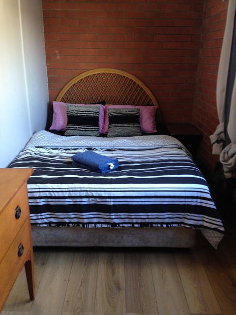 XYL Pets Friendly Seaside Boutique Guesthouse - Tourism Canberra 20