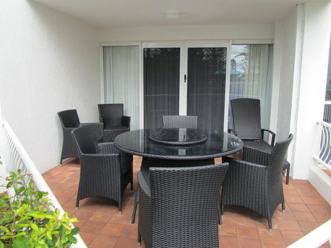 Le Beach Apartments - Tourism Canberra 18