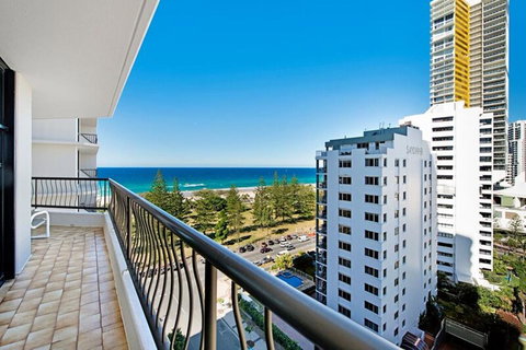 ULTIQA Beach Haven On Broadbeach - Tourism Canberra 33