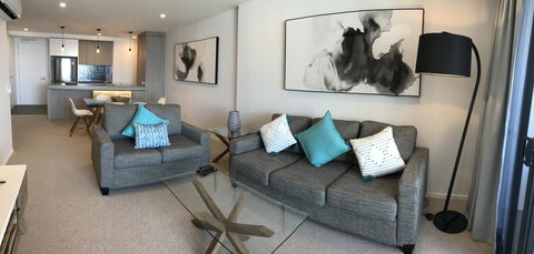 Qube Broadbeach Ocean View Apartments - Tourism Canberra 18