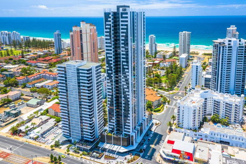Qube Broadbeach Ocean View Apartments - Tourism Canberra 0