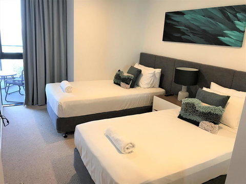 Qube Broadbeach Ocean View Apartments - Tourism Canberra 24