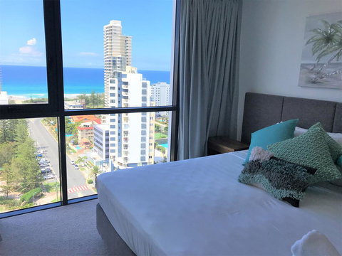 Qube Broadbeach Ocean View Apartments - Tourism Canberra 21