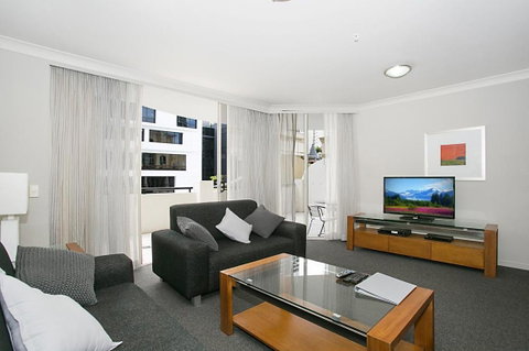 Towers Of Chevron - Private Apartment - Tourism Canberra 2