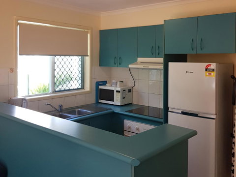 Surfers Beach Resort One - Tourism Canberra 31