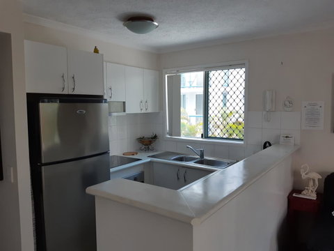 Surfers Beach Resort One - Tourism Canberra 8