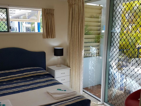 Surfers Beach Resort One - Tourism Canberra 15