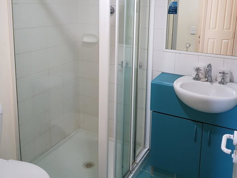 Surfers Beach Resort One - Tourism Canberra 30