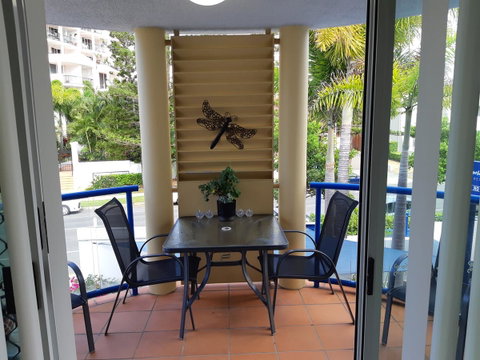 Surfers Beach Resort One - Tourism Canberra 5