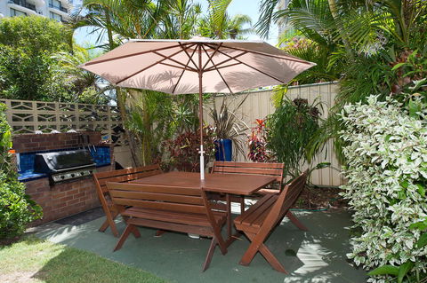 Oceania On Burleigh Beach - Tourism Canberra 20