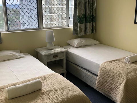 Oceania On Burleigh Beach - Tourism Canberra 9