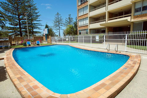 Oceania On Burleigh Beach - Tourism Canberra 18
