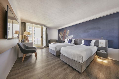 Novotel Surfers Paradise - Tourism Canberra 4