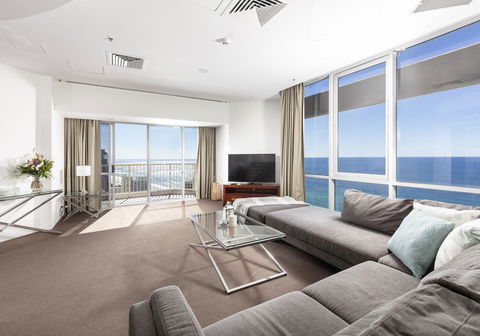 Novotel Surfers Paradise - Tourism Canberra 3