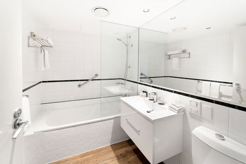 Voco Gold Coast, An IHG Hotel - Tourism Canberra 22