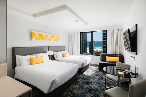 Voco Gold Coast, An IHG Hotel - Tourism Canberra 18