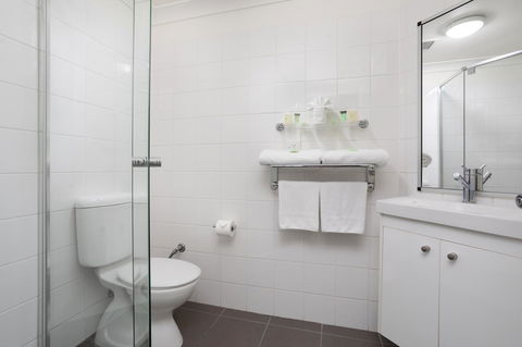 George Williams Hotel - Tourism Canberra 1