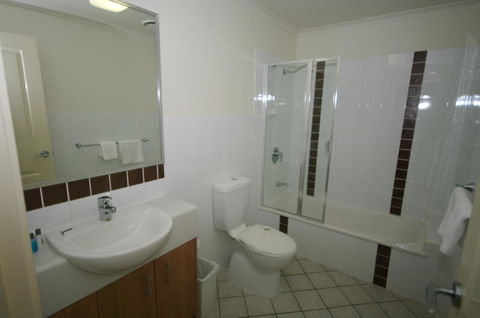 La Vida On Anzac - Tourism Canberra 11