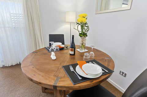 La Vida On Anzac - Tourism Canberra 21