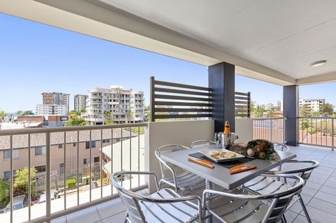 La Vida On Anzac - Tourism Canberra 33